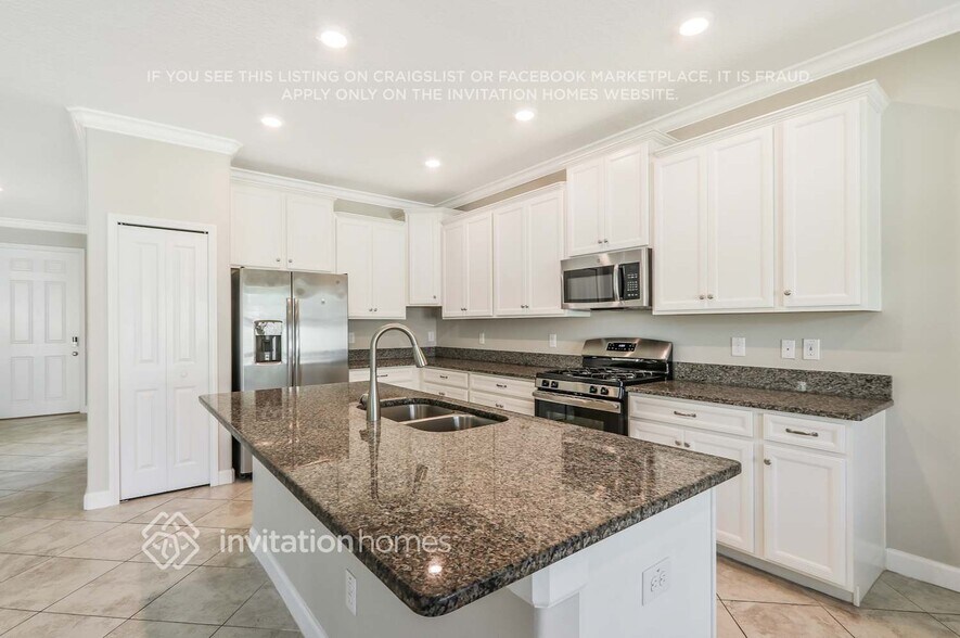 Building Photo - 25207 Lambrusco Loop