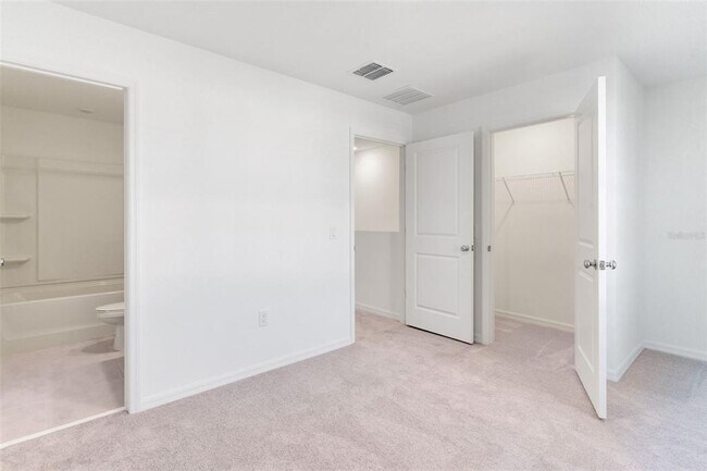 Building Photo - 2987 Skyline Lp