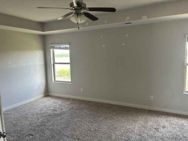 Building Photo - 26106 Valley Ridge Rd