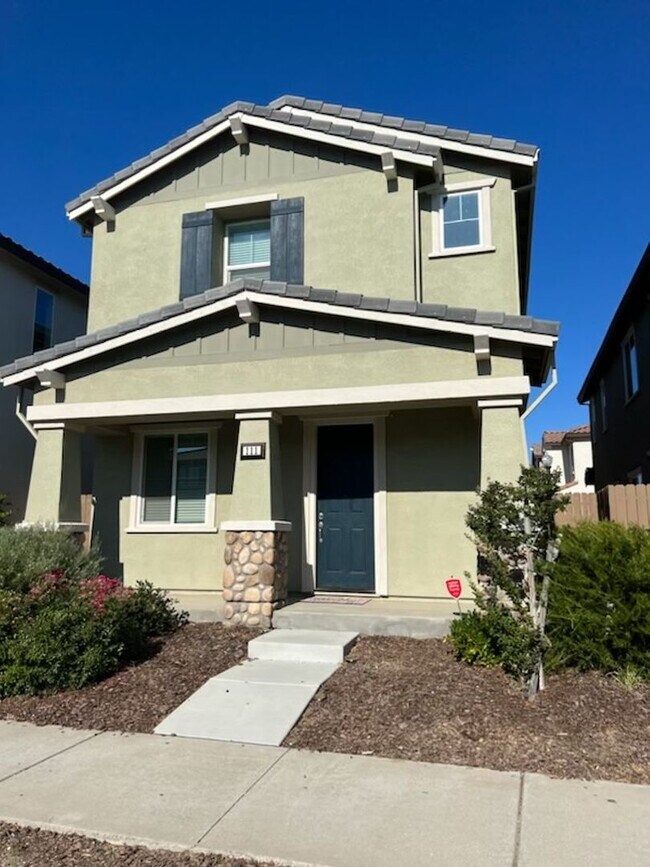 Building Photo - Spacious 3BR/2.5BA Home in Sacramento – $2,650, Utilities Included