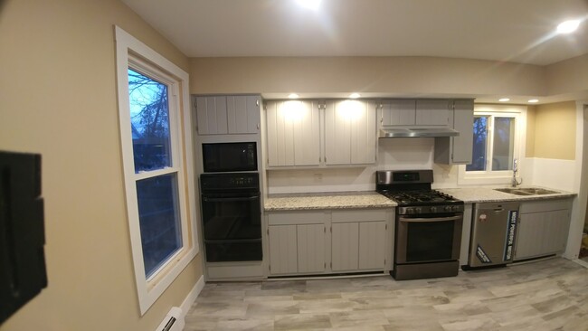 New granite kitchen - 28 Elm St