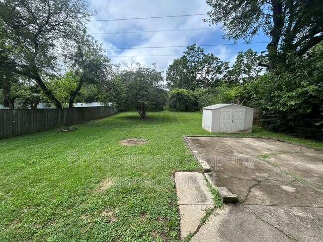 Building Photo - 1582 Leah Dr