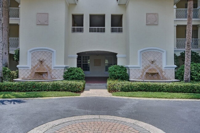 Building Photo - Fully Furnished 3/3 Ocean Grande Condo
