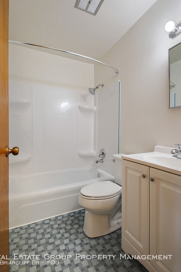 600 N Briarcliff Dr 600 N Briarcliff Dr Appleton WI 54915 Apartment Finder