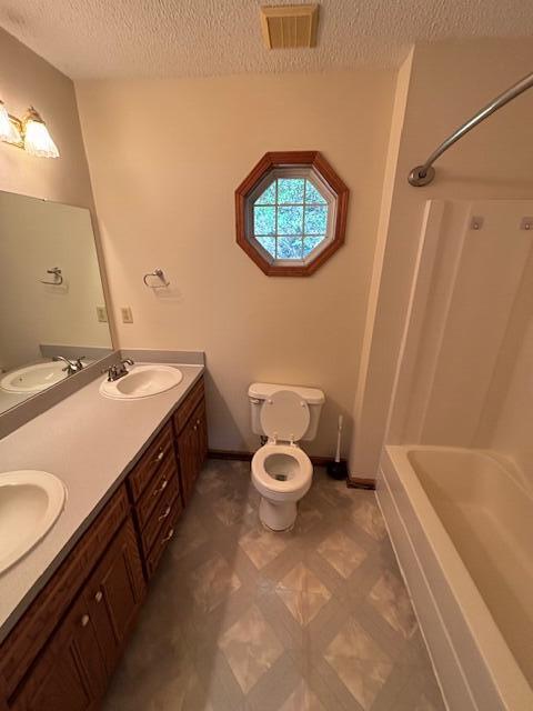 Building Photo - 5075 Ridge St