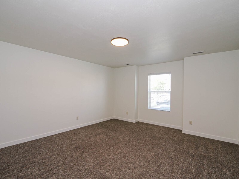Building Photo - 14436 S Ferndale Way