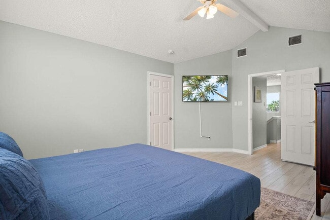 Building Photo - 15406 Gun Cay Ct