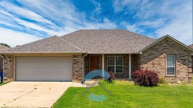 Building Photo - 9 Tiger Eye Cove