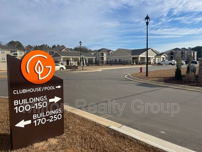Building Photo - 130 Grove Cir
