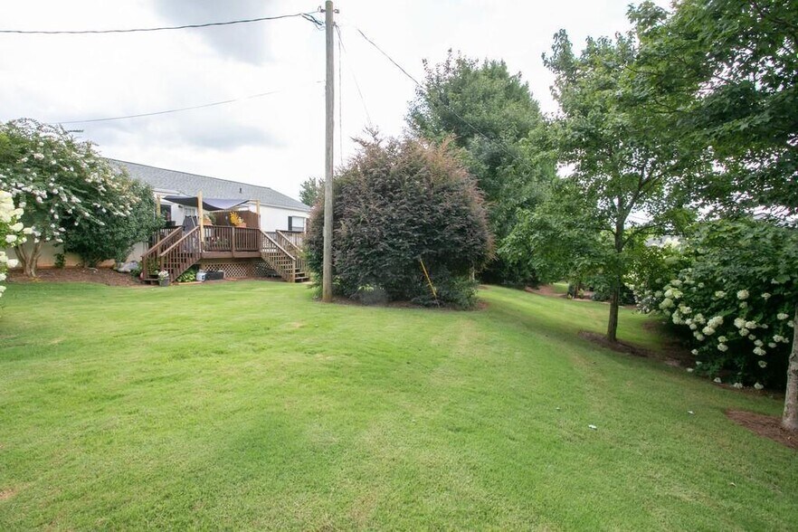 Building Photo - 1545 Stone Gate Ln SE