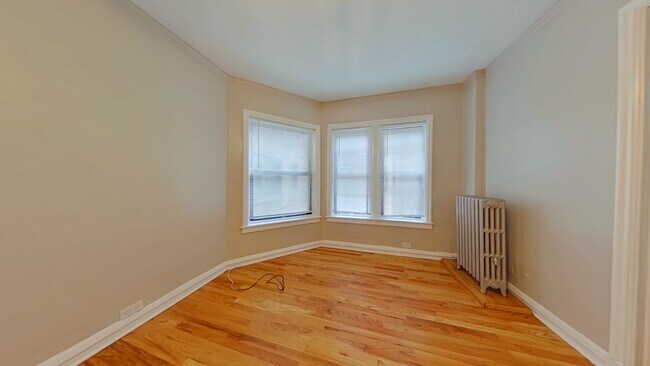 Interior Photo - 601 W. Deming Pl