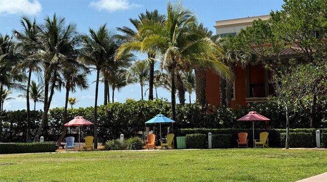 Building Photo - 4532 Bougainvilla Dr