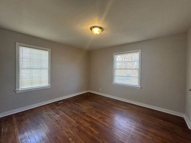 Building Photo - 1429 47th St Ensley