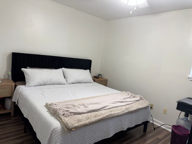 Building Photo - Affordable Living in Historic New Bern, NC!