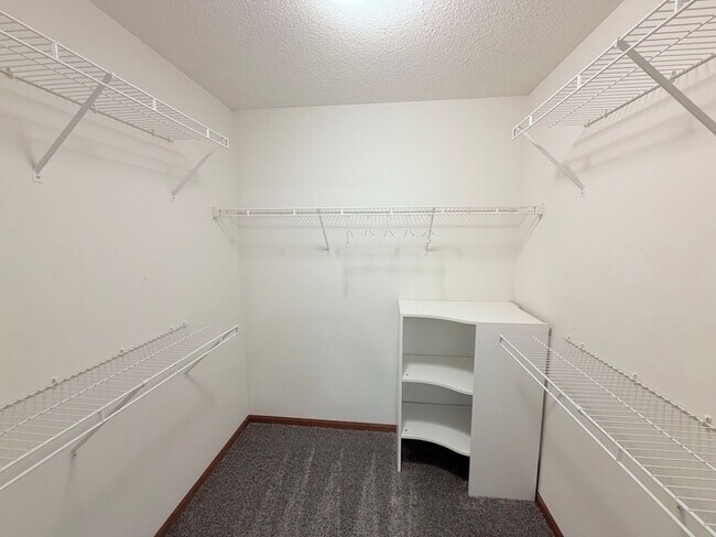 Building Photo - 393 Leeward Trail