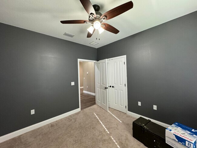 Building Photo - 1377 N Beal Ext