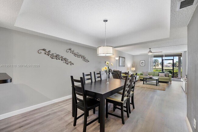 Building Photo - 23249 Barwood Ln N