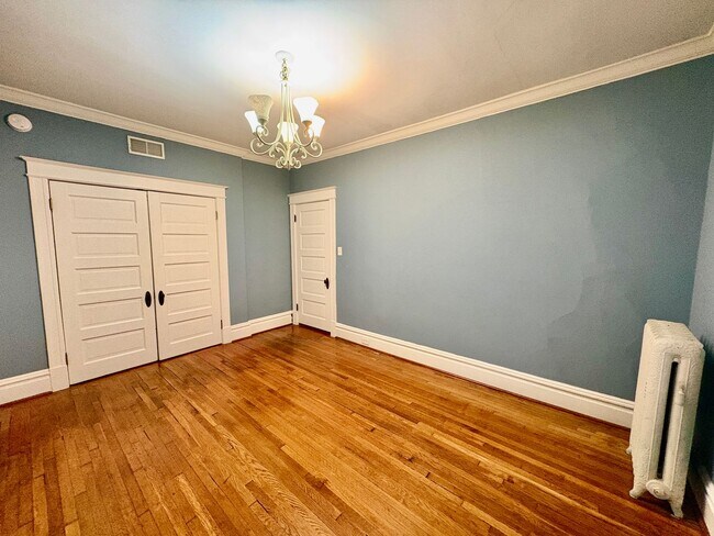 Building Photo - 4410 Laclede Ave