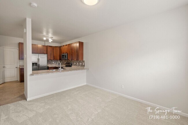 Building Photo - MODERN COMFORT IN LINCOLN COMMONS COMMUNIT...