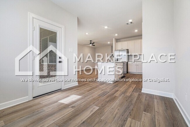 Building Photo - 6107 White Spruce Dr