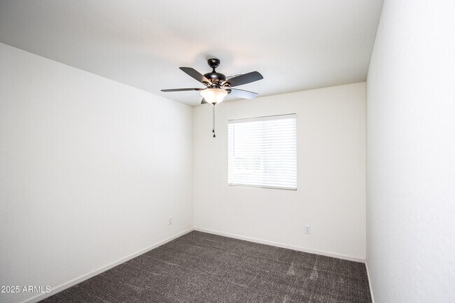 Building Photo - 2525 W State Ave