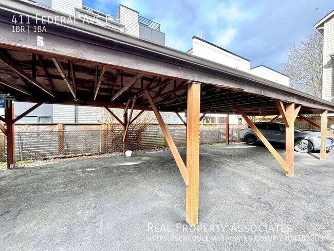 Building Photo - 411 Federal Ave E