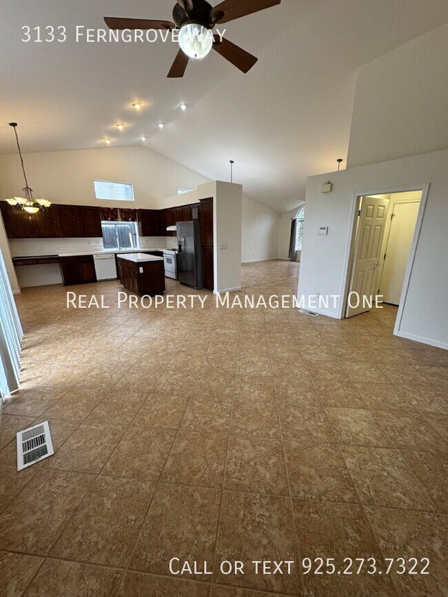 Building Photo - 3133 Ferngrove Way