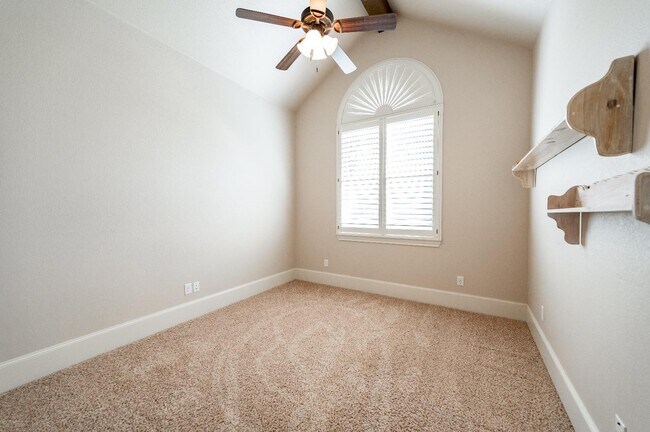 Building Photo - 4402 108th St