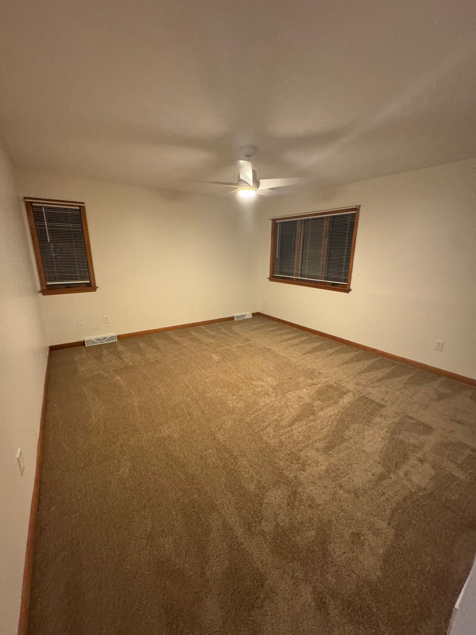 Building Photo - 20 Parkington Cir