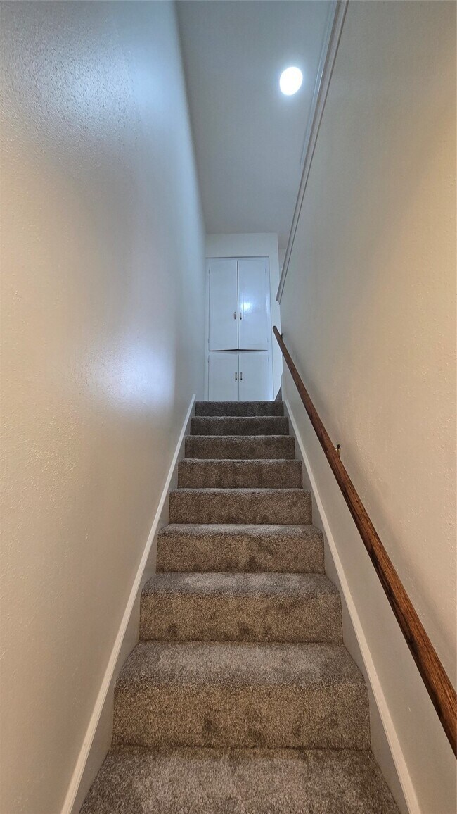 Building Photo - 2039 Winrock Blvd