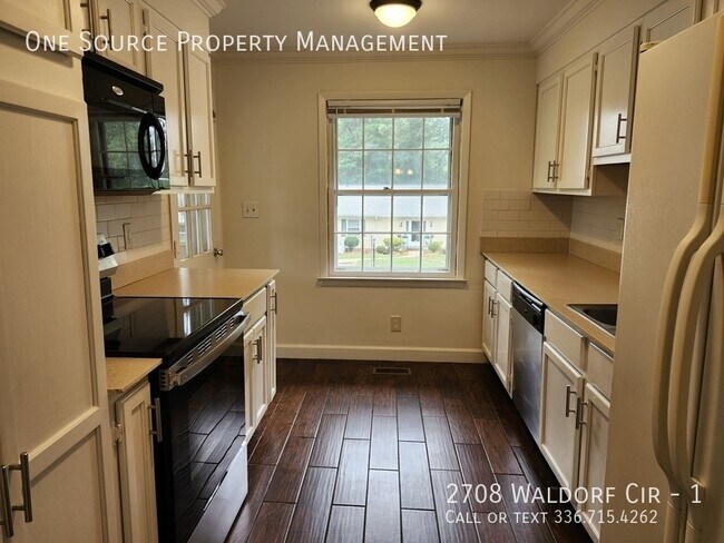 Building Photo - 2708 Waldorf Cir