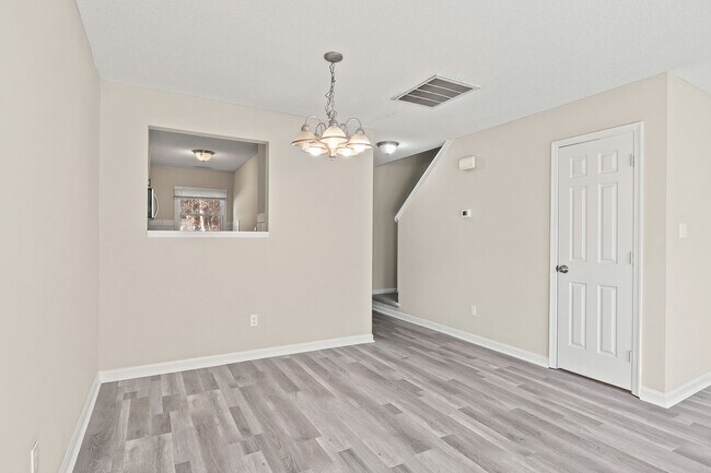 Building Photo - 1507 Clermont Rd