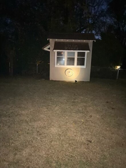 Building Photo - 808 Water View Terrace