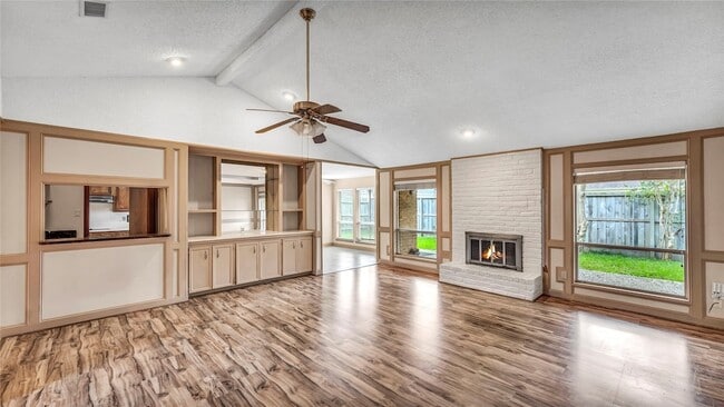 Building Photo - 10919 Paulwood Dr