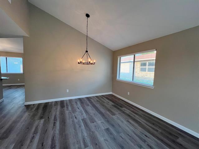 Building Photo - 1741 Clarendon Dr