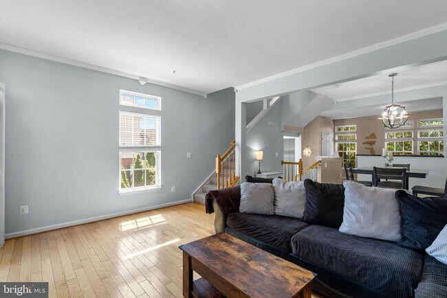 Building Photo - 2940 Huntington Grove Square