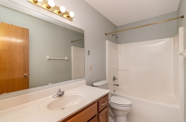 Building Photo - Beautiful Single Family home in Savage