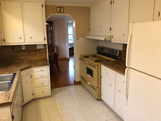 Kitchen (dishwasher on its way) - 197 Carter Ln