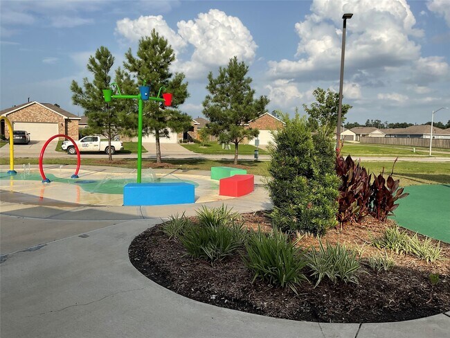 Building Photo - 25497 Northpark Spruce Dr