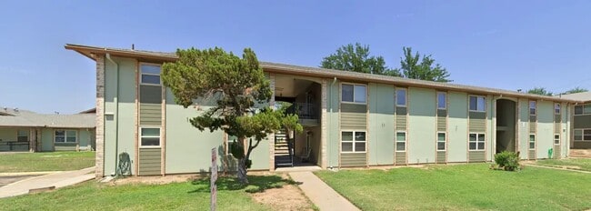 Building Photo - 300 E Mann Rd