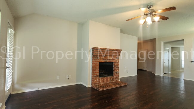 Building Photo - 4829 Egret St
