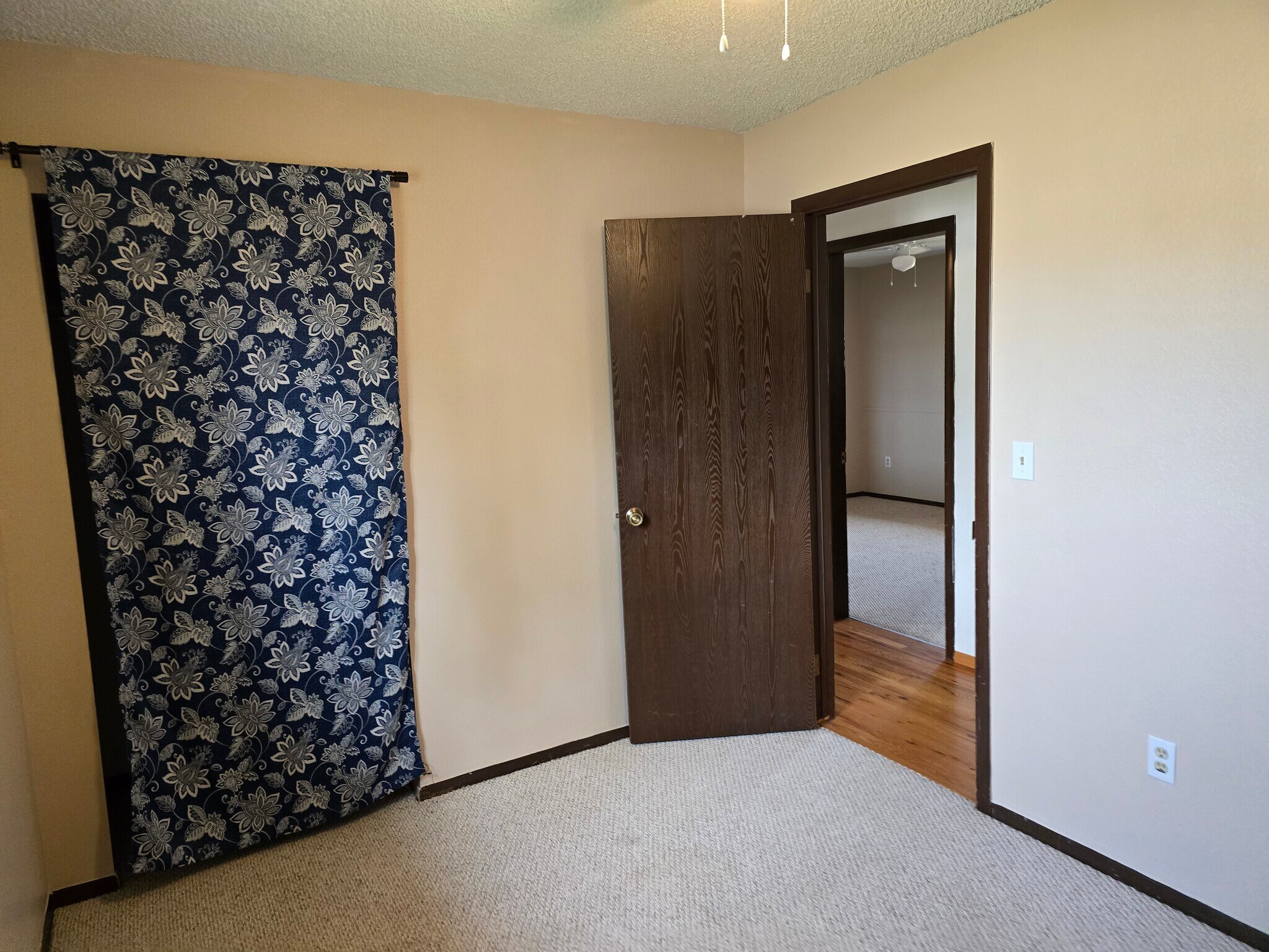 Building Photo - 403 Greenway Dr