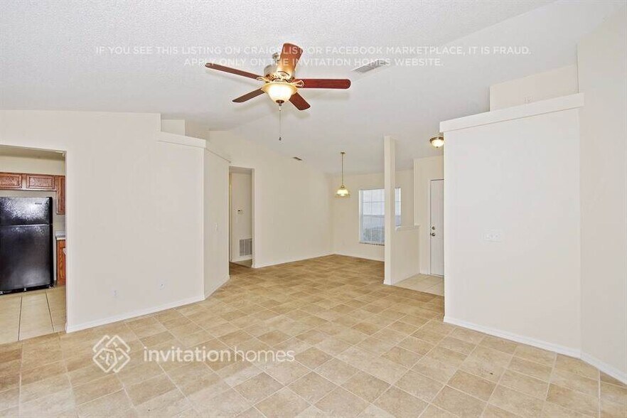 Building Photo - 10814 Crescendo Loop