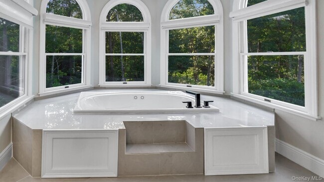 Building Photo - 151 Chardonnay Dr