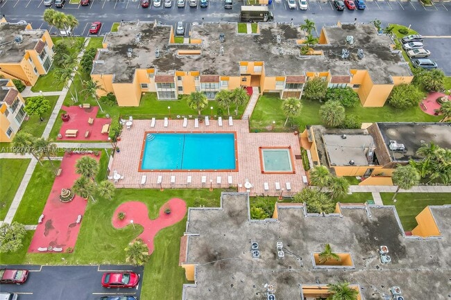 Building Photo - 9311 SW 4th St