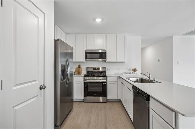 Building Photo - 3008 Tooley Dr