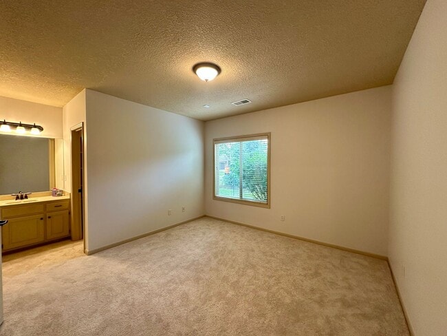 Building Photo - {9003} Wilshire Farms Reverse 1.5 Story Ho...