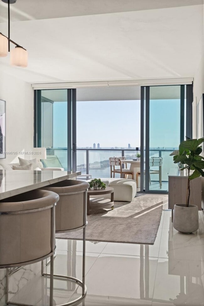 Building Photo - 3131 NE 7th Ave