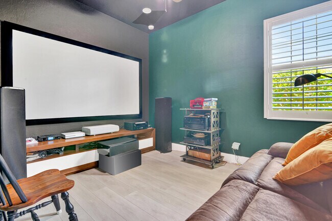 Building Photo - 3600 Siena Cir