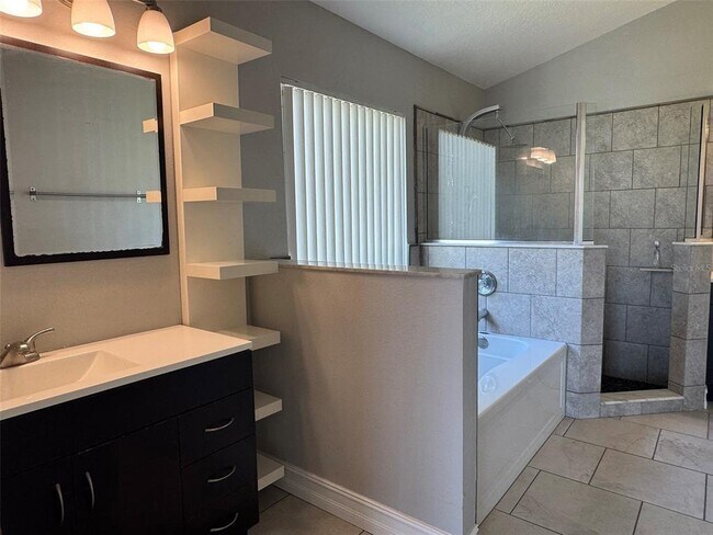 Building Photo - 3425 Canteen Ct